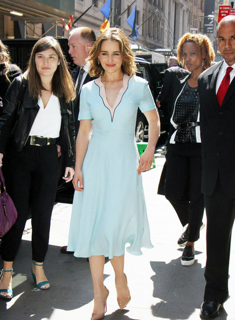 Emilia Clarke étoile exclusive photos