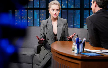 Emilia Clarke belle star du porno image