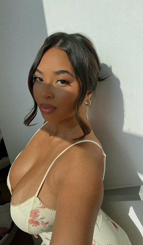 Linda Vo star du porno en haute qualité img