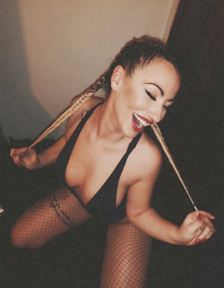 étudiants uniquementfans jolis nus archive