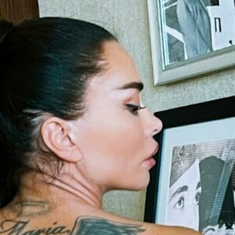 elena beautybb modèle exclusif galeries