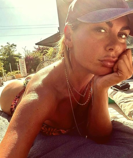 Jolanda De Rienzo star du porno belle galeries