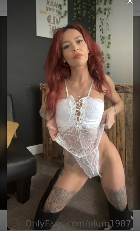 Plum1987 étoile adulte galerie