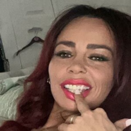 Plum1987 modèle magnifique images