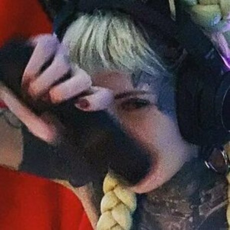 marizombie666 actrice chaude photo