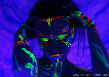 Oheekolts star du porno chaud photos