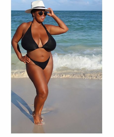 Monique Cooper haut modèle archive