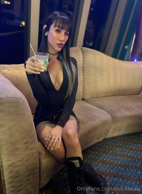 eva lika ts modèle sympa image