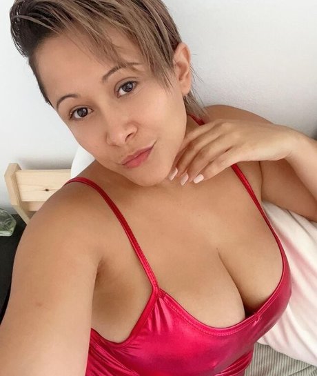 Victoria Mae modèle sexy photo