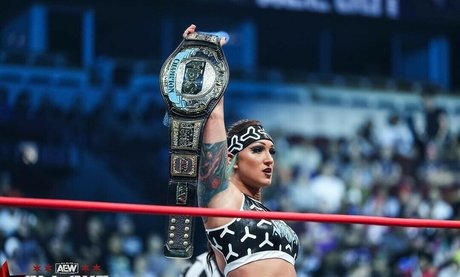 Kris Statlander actrice parfaite photo