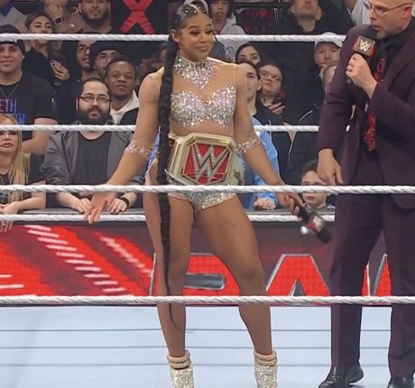 Bianca Belair star érotique des photos