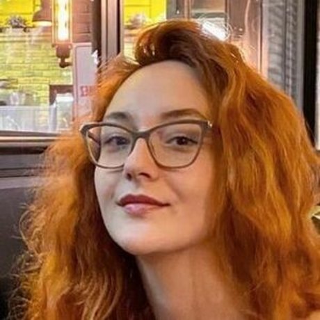 Dixowho modèle nu des photos