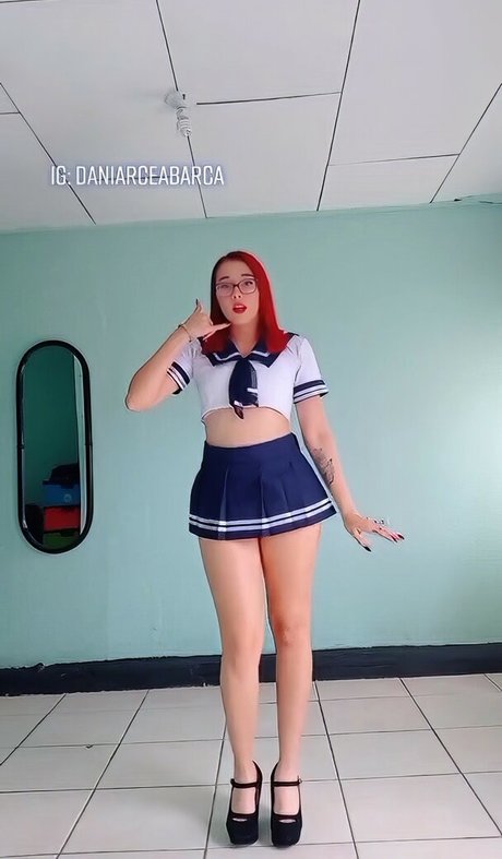 Dani Arce étoile nue img