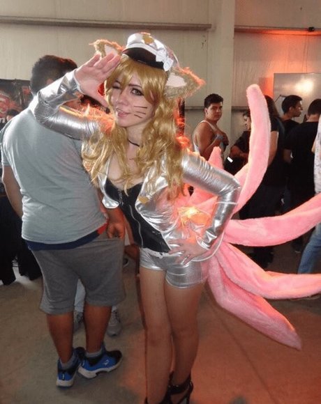 jeunes nus onlyfans érotique archive