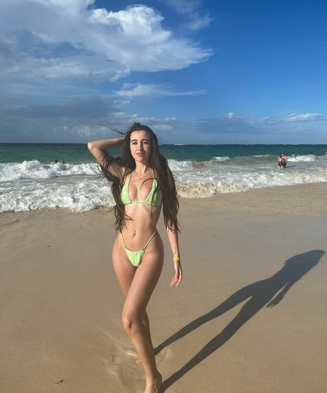 Nayi Martinez étoile hd des photos