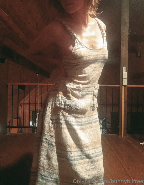 bunnybiifree modèle magnifique image