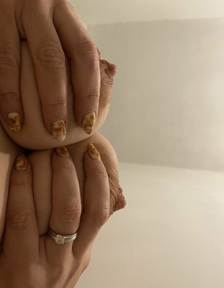 Bonnie Tawny belle star du porno photos