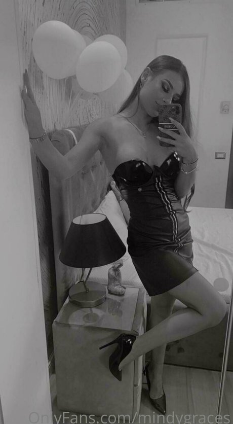 mindygraces nus de stars du porno photos