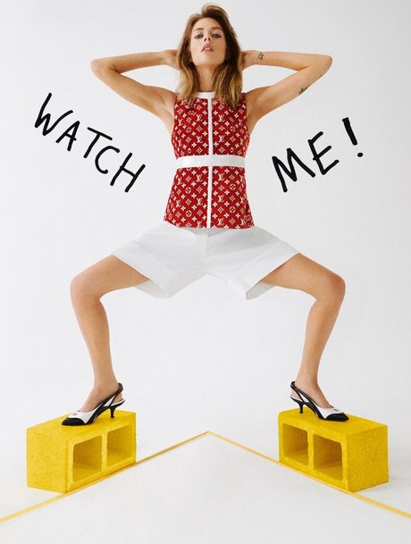 Samara Weaving mannequin des photos