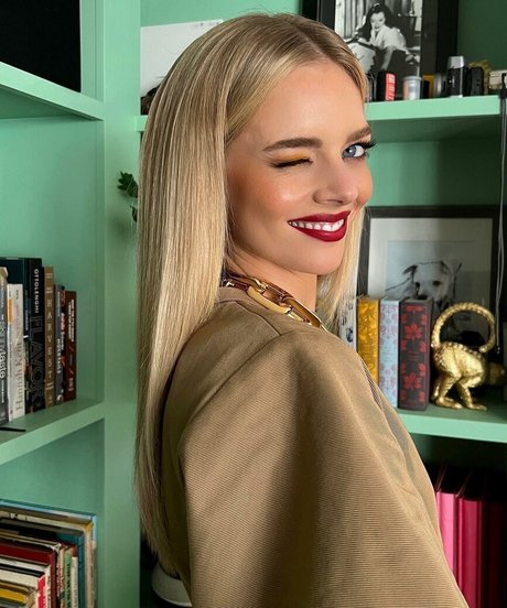 Samara Weaving star érotique photos