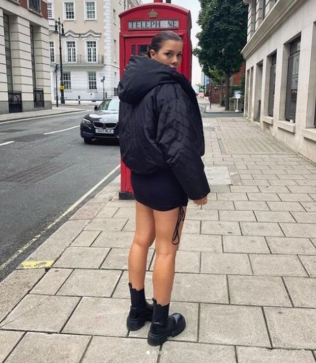 Imogen Thomas art étoile archive