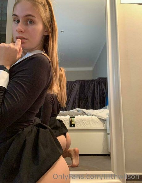 lilithwilson star du porno en haute qualité img