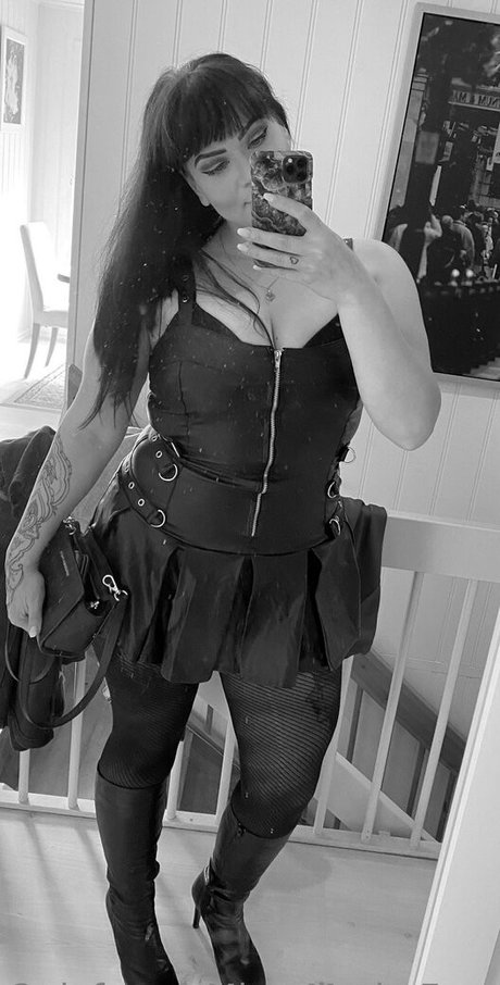 belles asiatiques onlyfans plutôt sexy photo