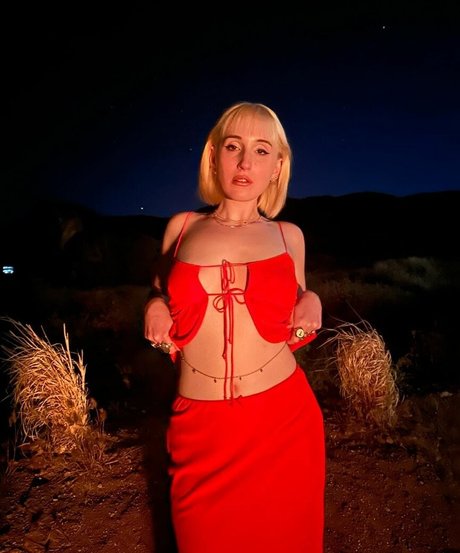 Harley Quinn Smith actrice artistique photo