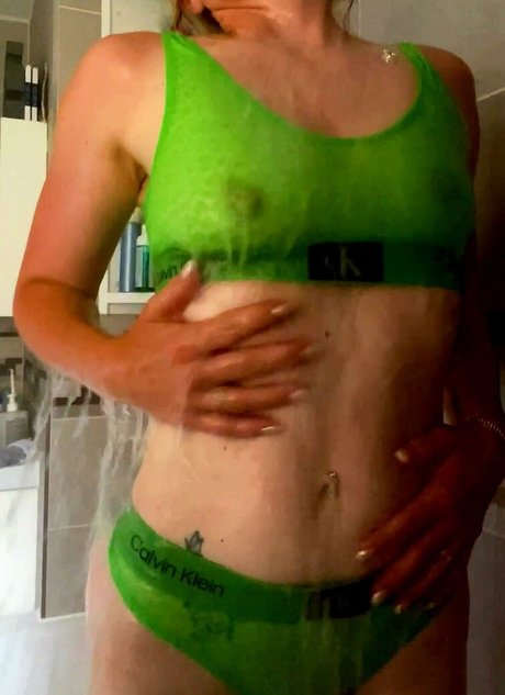 Natalie Hanby actrice parfaite galeries