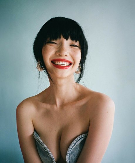 Aya Shalkar haut modèle galeries