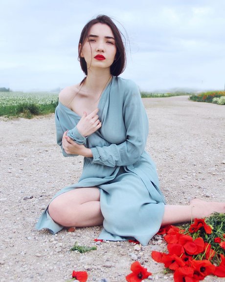 Aya Shalkar actrice galeries