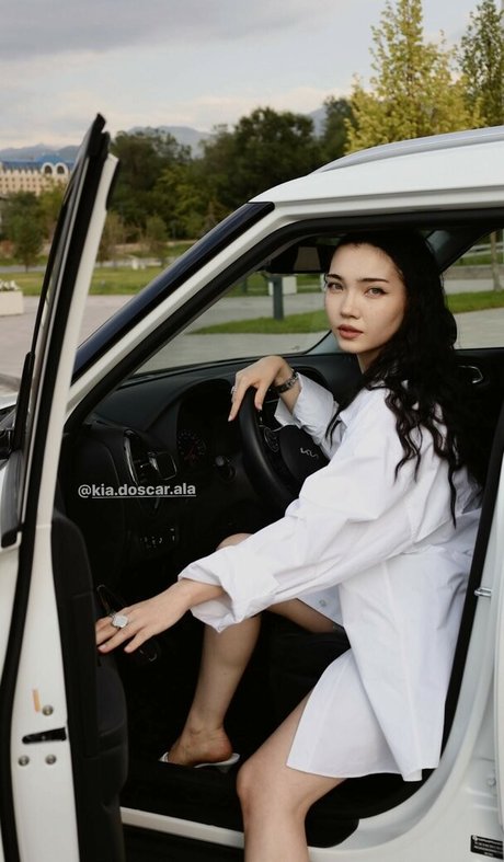 Aya Shalkar étoile chaude photos