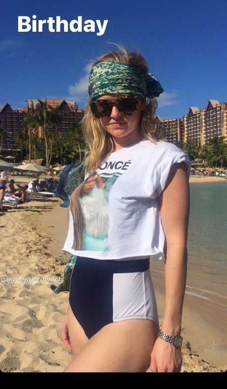 Alice Eve actrice porno image