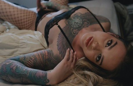 Burnnie actrice érotique img