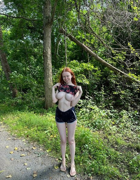 Cherrylovebombb actrice érotique collection