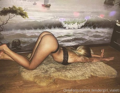 a tendergirl vialeti nus star du porno collection
