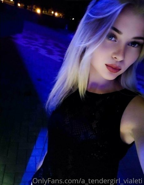 a tendergirl vialeti actrice pornographique image