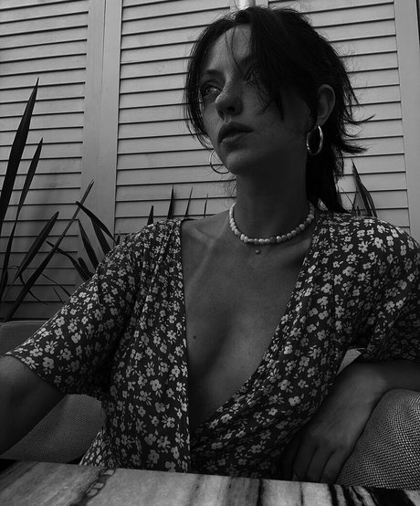 katya mozhina modèle pornographique collection