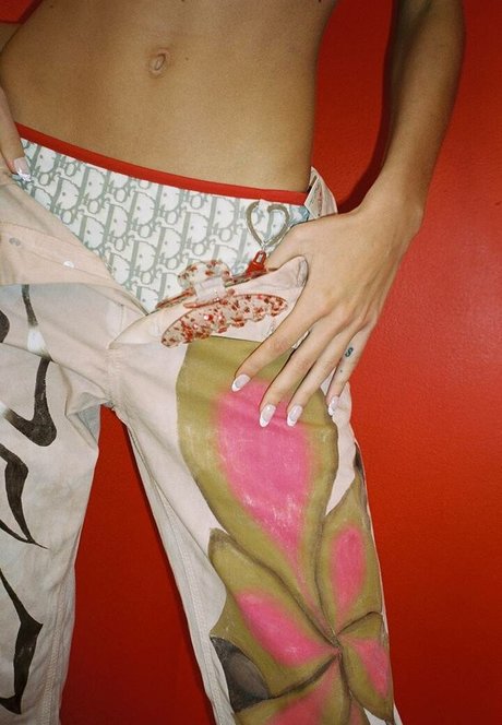 fans avec les yeux bandés xxx haut image