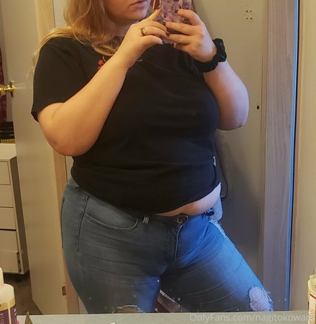 feedistdani modèle exclusif photos