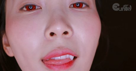 Eunzel ASMR star du porno nue photo