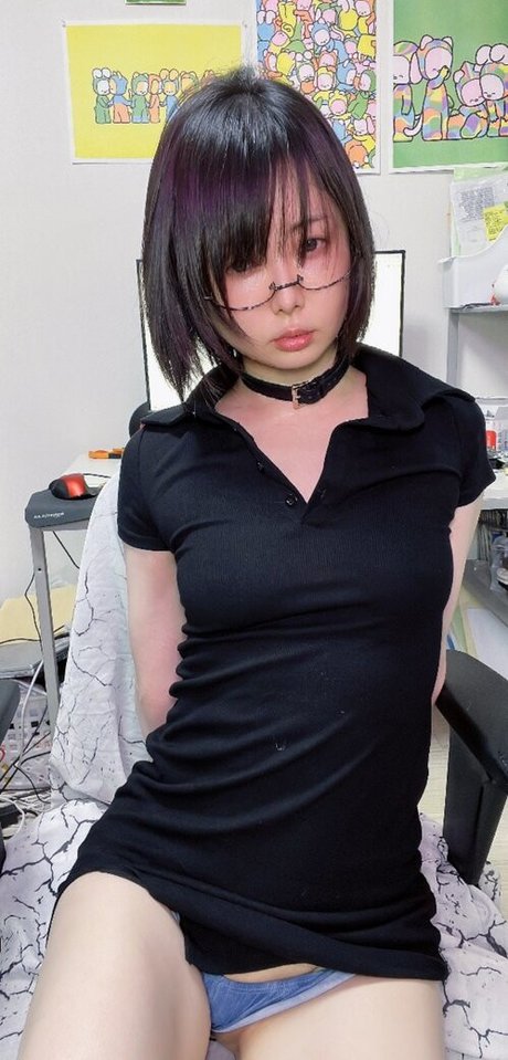 Iiniku Ushijima star du porno sexy image