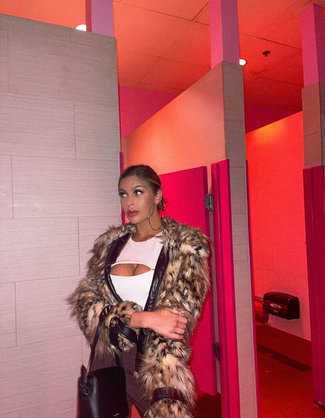 mikahl star du porno de haute qualité archive