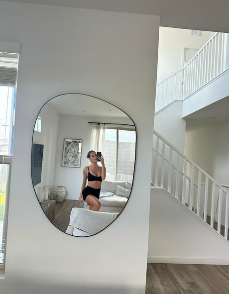 déshabillage onlyfans assez chaud des photos