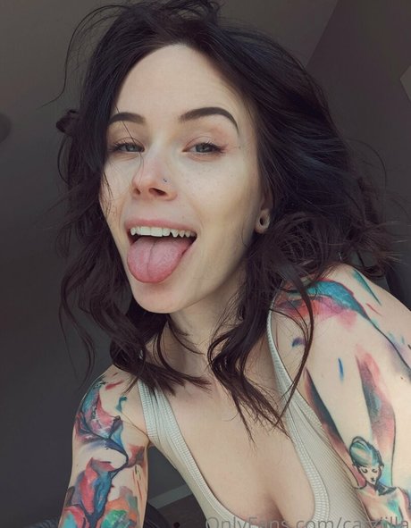 Catzilla star du porno en haute qualité photo