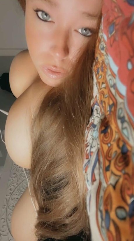 Ivy Mia star érotique galerie