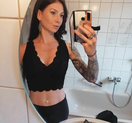 Lechl Sisters étoile nue photo