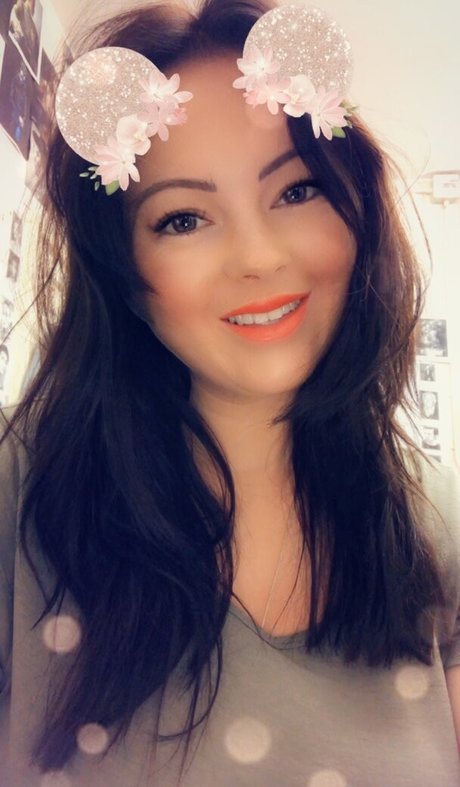 aldana30 modèle pornographique archive