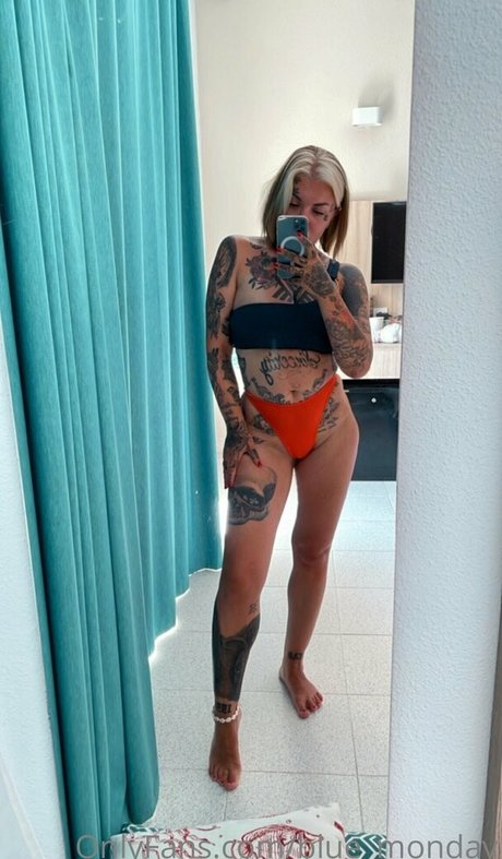 blue monday étoile parfaite des photos