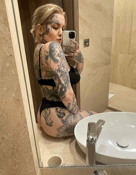 blue monday sexe star photo